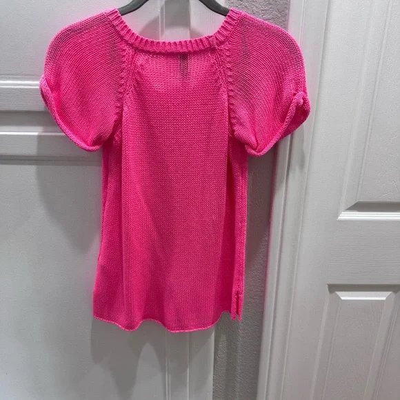 H & M Divided Hot Pink V-Neck Knit Top - Picture 3 of 11